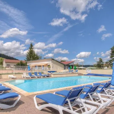 Mobil-home 6 Personnes Avec Terrasse à La Chapelle-devant-bruyères - Api-1-52-1002 Camping Bruyeres