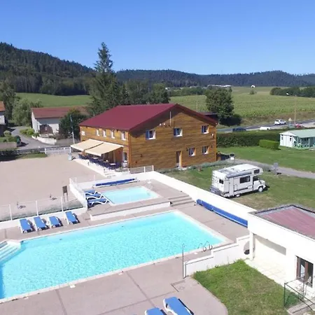 Kemp Mobil-home 6 Personnes Avec Terrasse A La Chapelle-devant-bruyeres - Api-1-52-1002