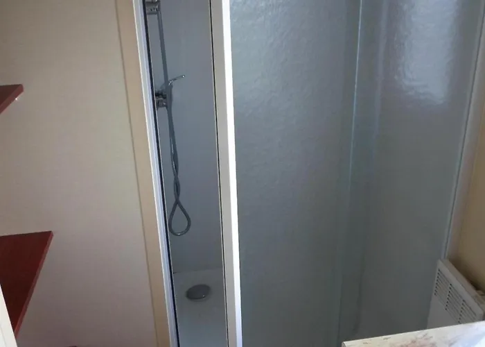 Mobil-home 6 Personnes Avec Terrasse A La Chapelle-devant-bruyeres - Api-1-52-1002 Kemp