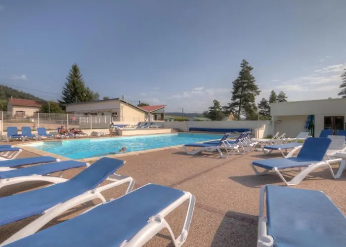 Mobil-home 6 Personnes Avec Terrasse A La Chapelle-devant-bruyeres - Api-1-52-1002 Kemp