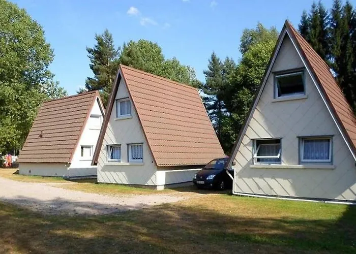 Mobil-home 6 Personnes Avec Terrasse A La Chapelle-devant-bruyeres - Api-1-52-1002 * Bruyeres