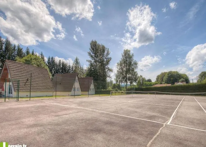 Kemp Mobil-home 6 Personnes Avec Terrasse A La Chapelle-devant-bruyeres - Api-1-52-1002 *